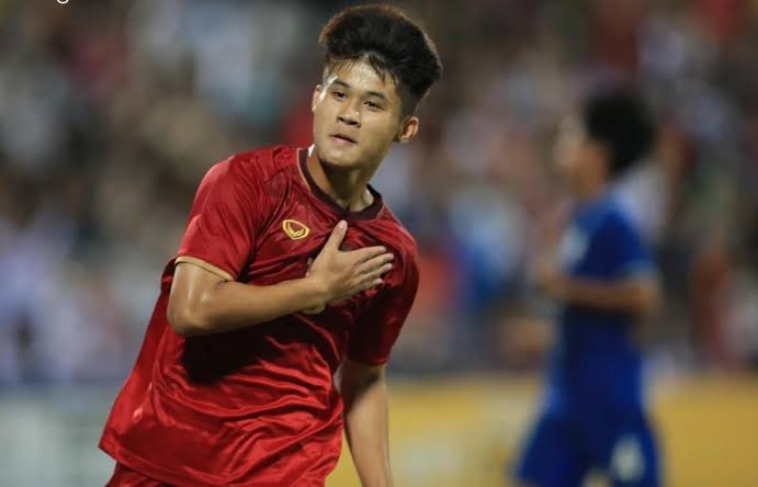 Vietnam โ Le Dinh Long VU